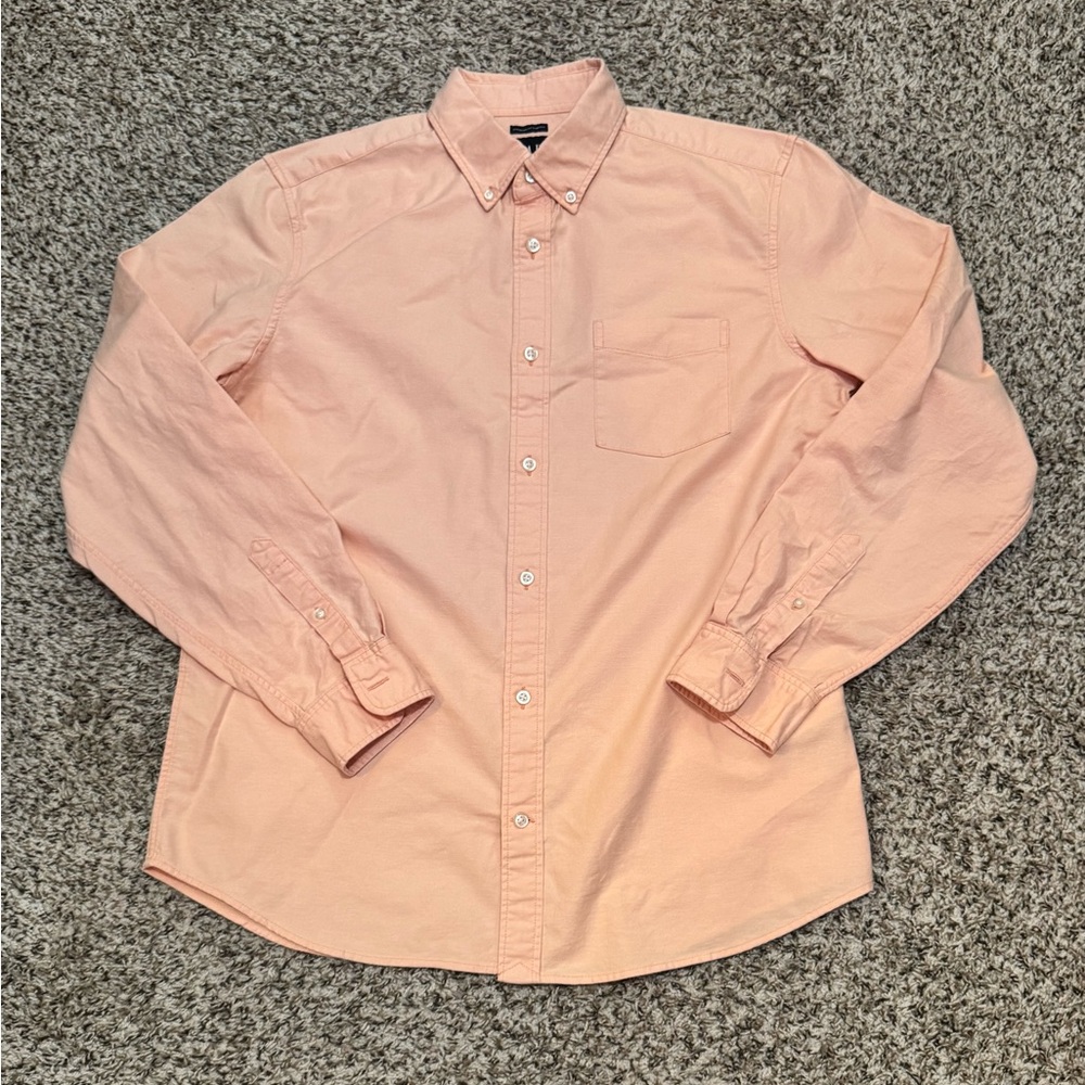 GAP Men’s Summer Standard Fit Salmon Button Up Long Sleeve Shirt Size Medium